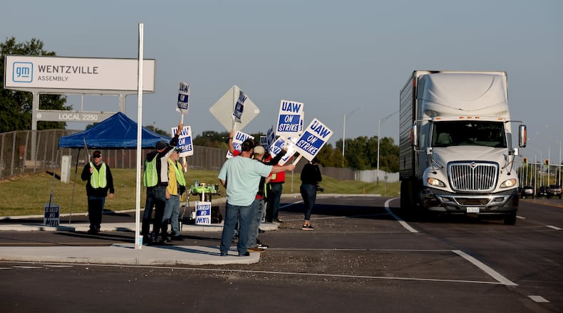 Members of the United Auto Workers union stand on the picket line outside the Wentzville General Motors plant on Friday, Sept. 15, 2023. (David Carson/St. Louis Post-Dispatch/TNS)