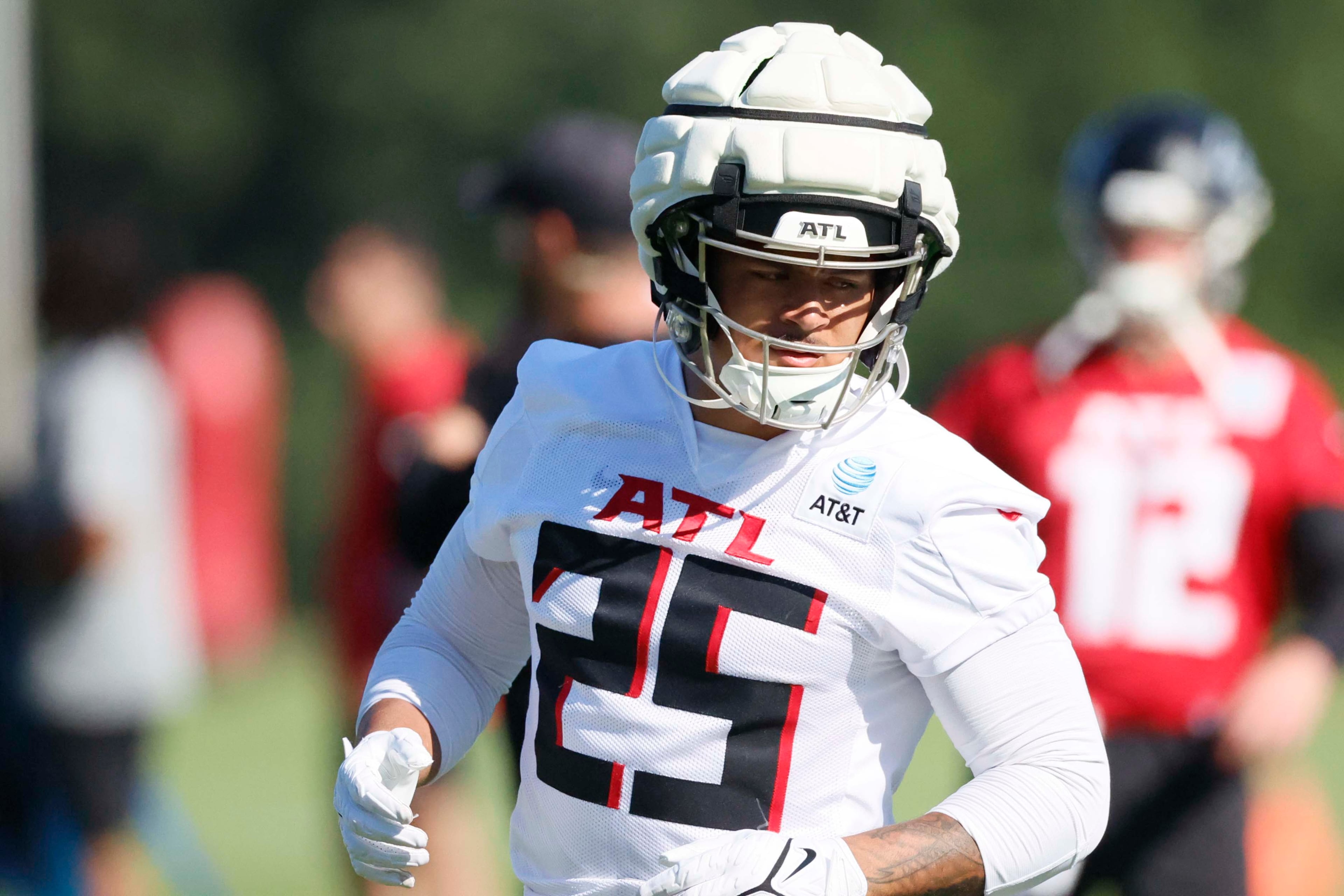 Atlanta Falcons running back Tyler Allgeier is observed working on a drill during training camp at the Falcons Practice Facility, on Sunday, July 27, in Flowery Branch, Ga. (Miguel Martinez/AJC)