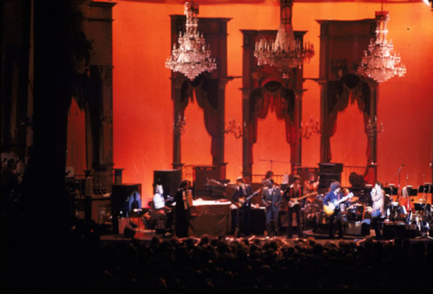 The Band's Levon Helm dies at 71
