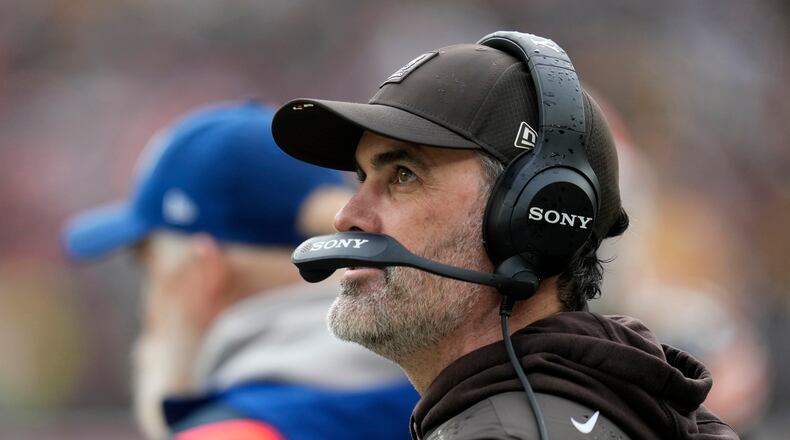 Cleveland Browns head coach Kevin Stefanski watches from the sideline during the first half of an NFL football game against the Pittsburgh Steelers, Sunday, Dec. 28, 2025, in Cleveland. (AP Photo/Sue Ogrocki)