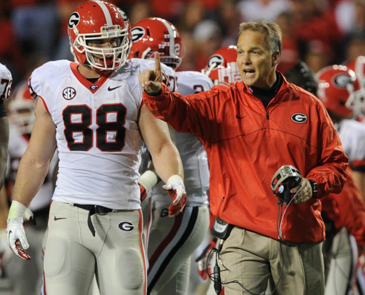 Dogs look to secure SEC East title