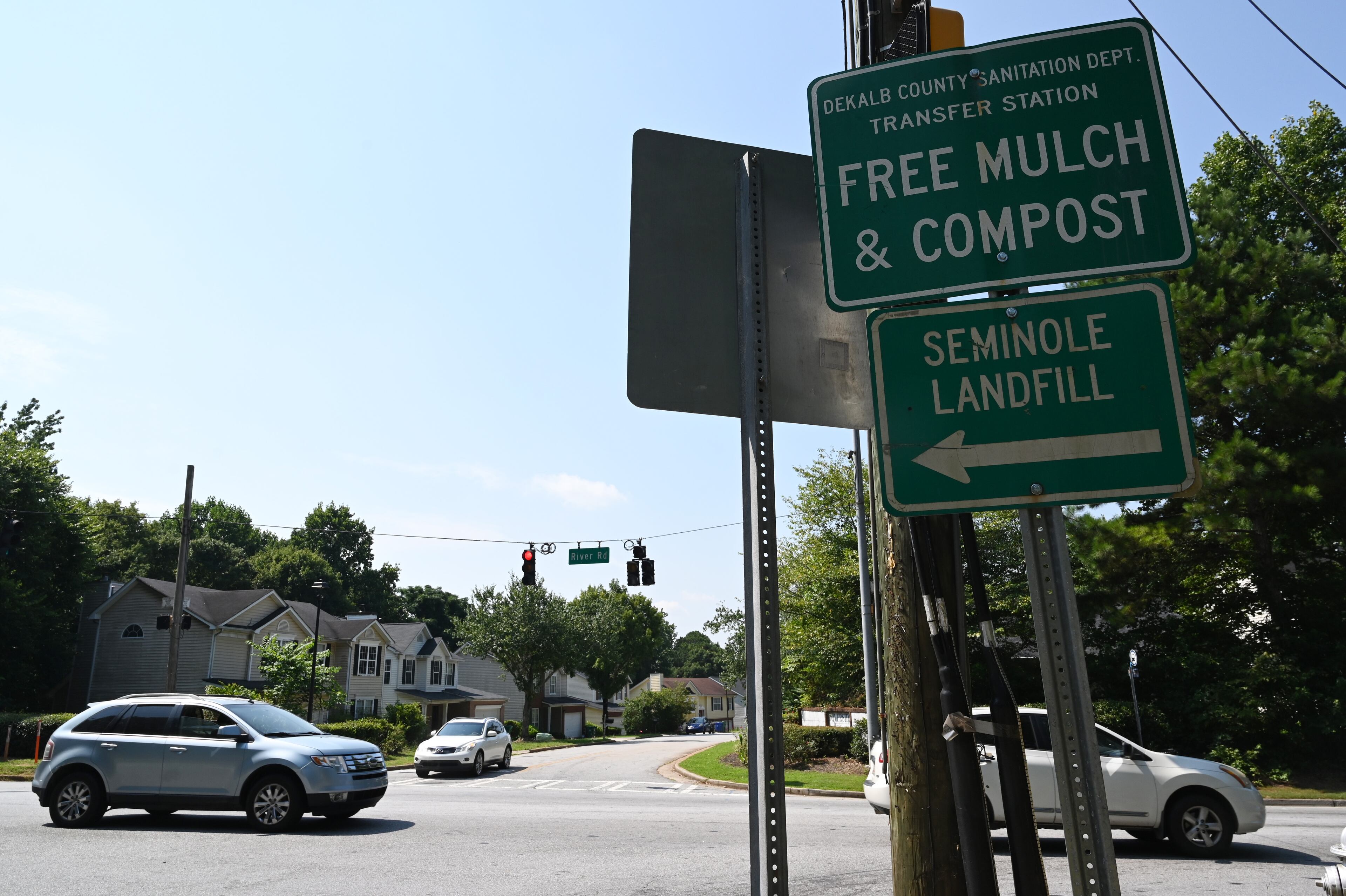 Riverside Station subdivision is one of several communities along River Road, behind DeKalb County’s Seminole Road Landfill site. (Hyosub Shin/AJC)