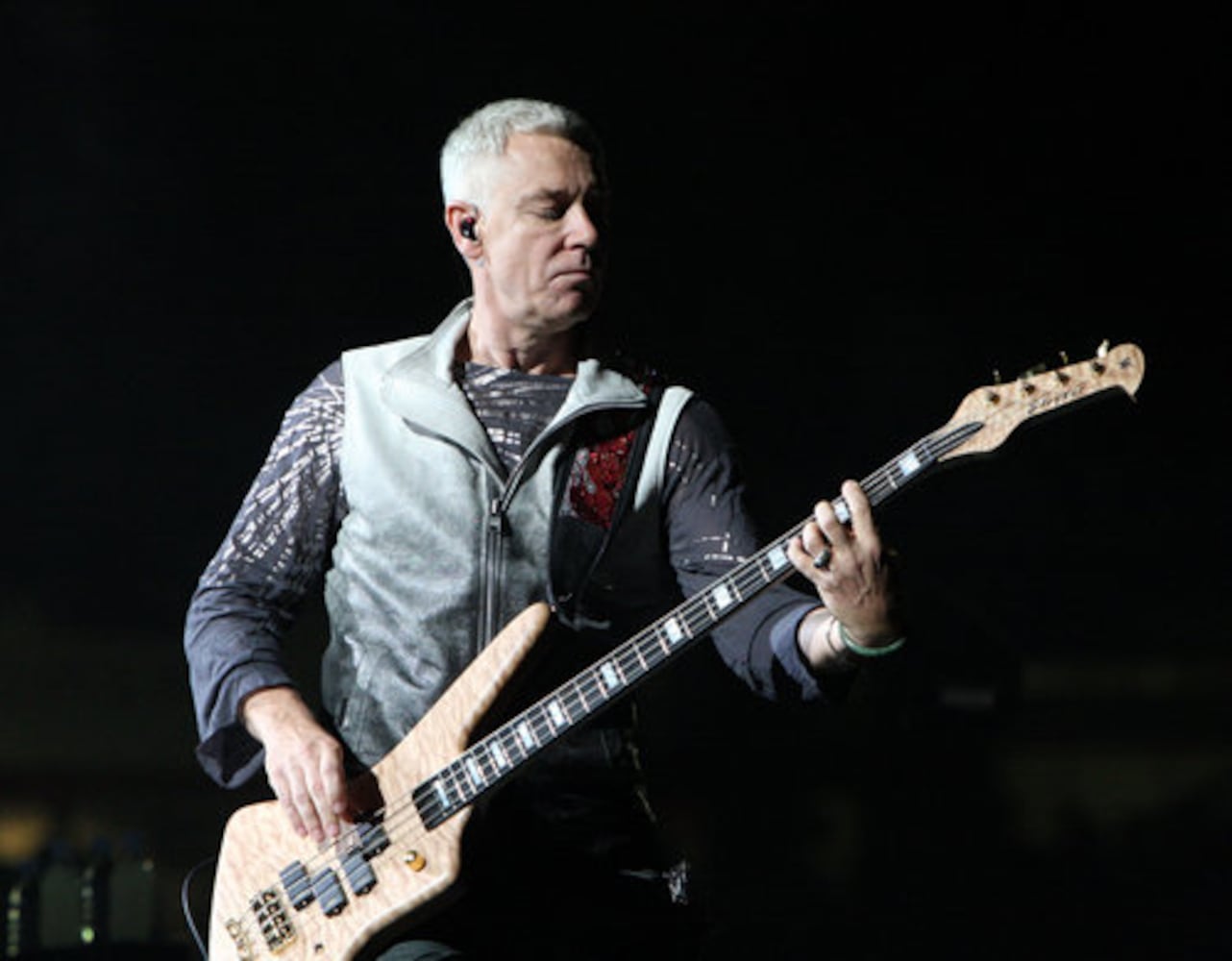 U2 fills the Georgia Dome