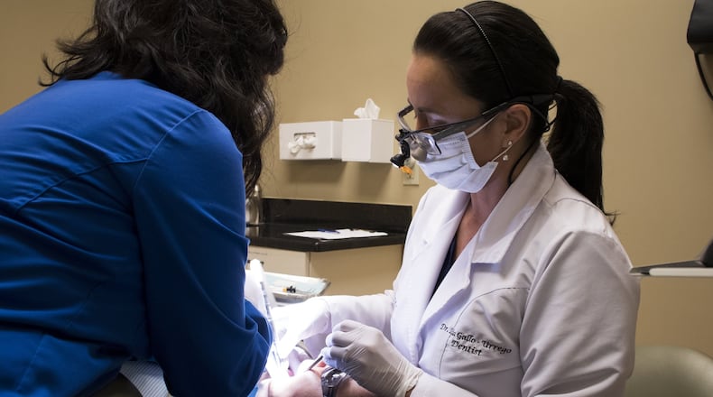 Colombian dentist Lía Patricia Gallo has a mission of service through donating dental treatments to individuals in recovery for drug addiction and to low-income Hispanics. Diego Silva Acevedo