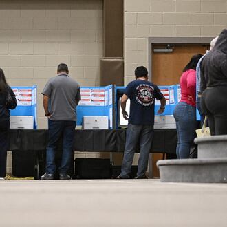 Gwinnett County voters cast their ballots on Election Day at Gracepointe Church of the Nazarene in Loganville in 2024. (Hyosub Shin/AJC)