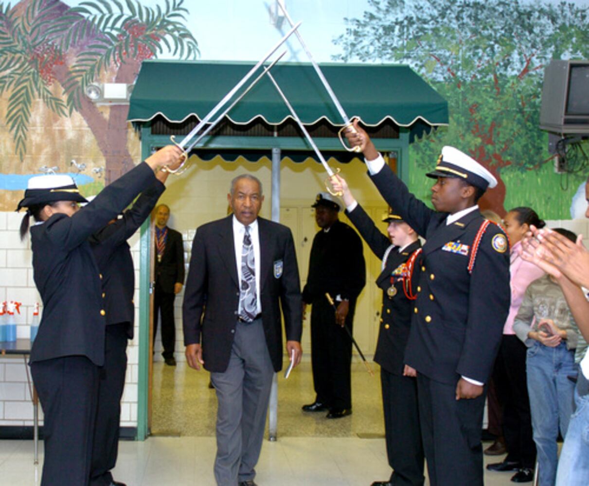 Tuskegee Airmen visit Shamrock Middle School