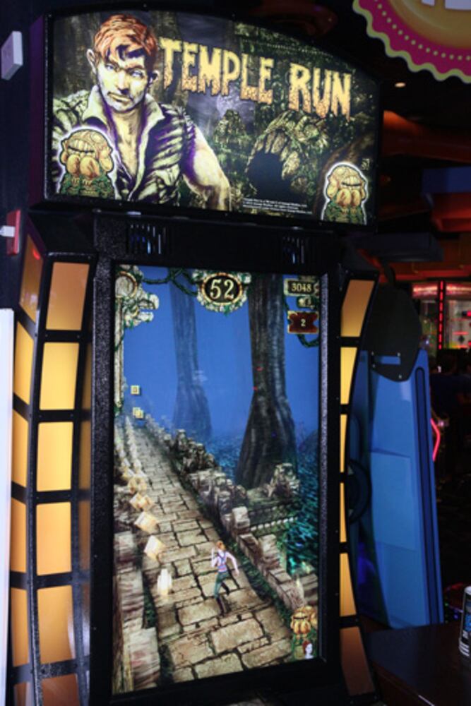 Dave & Busters