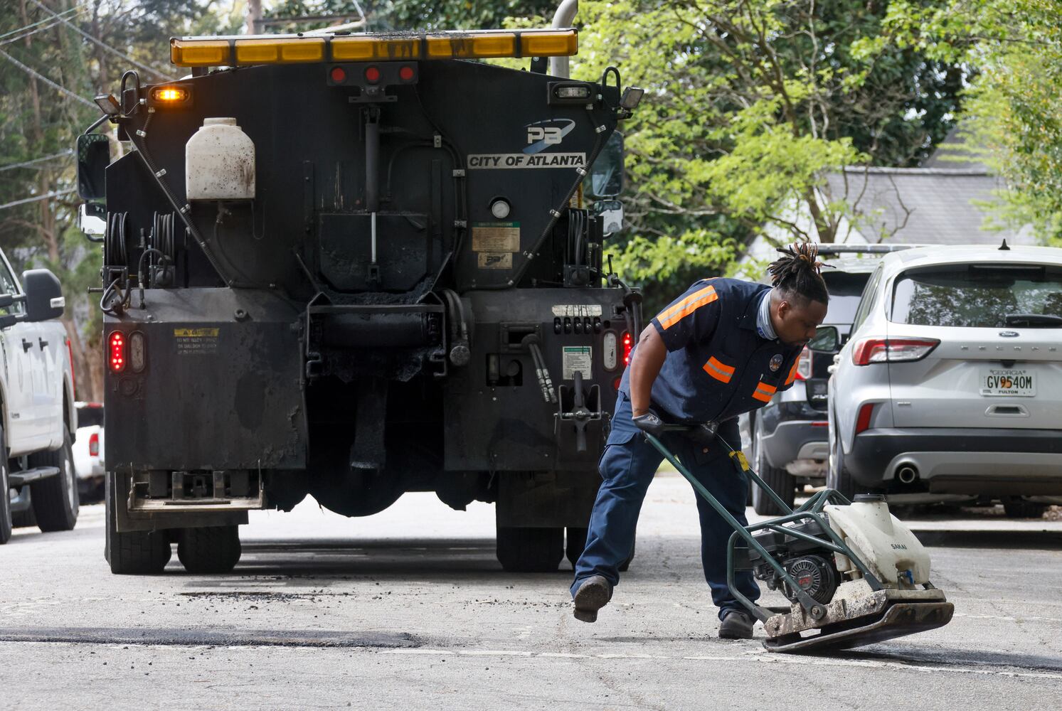 Mayor restarts pothole posse