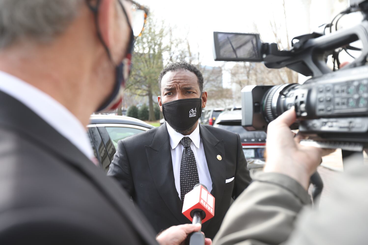 Atlanta mayor Andre Dickens answers questions to the media as he arrives at the memorial service of the U.S Senator Jonny Isakson at United Methodist Church in Buckhead onThursday January 6, 2022. Miguel Martinez for The Atlanta Journal-Constitution
