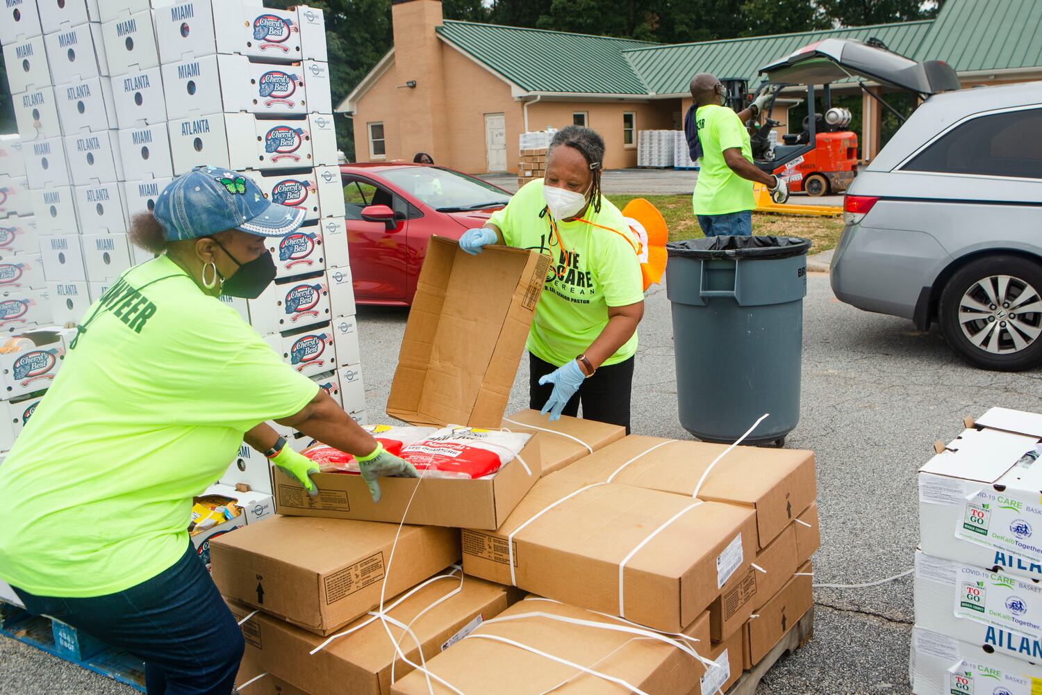 DeKalb food giveaway