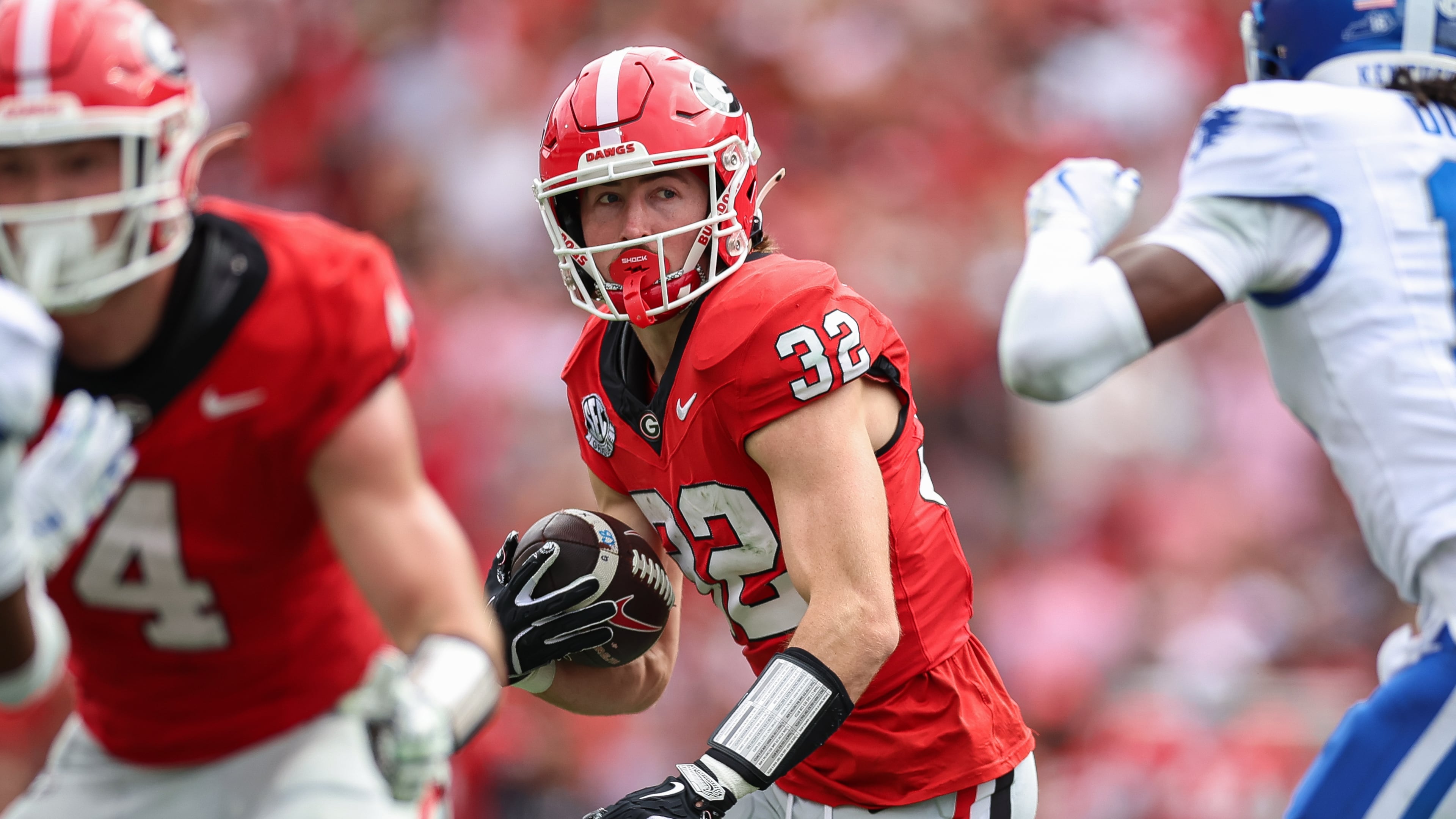 Georgia's offense and defense both excelled on third down in the dominant win over Kentucky, a stark contrast to its woeful performance against Alabama on third down. (Colin Hubbard/AP)