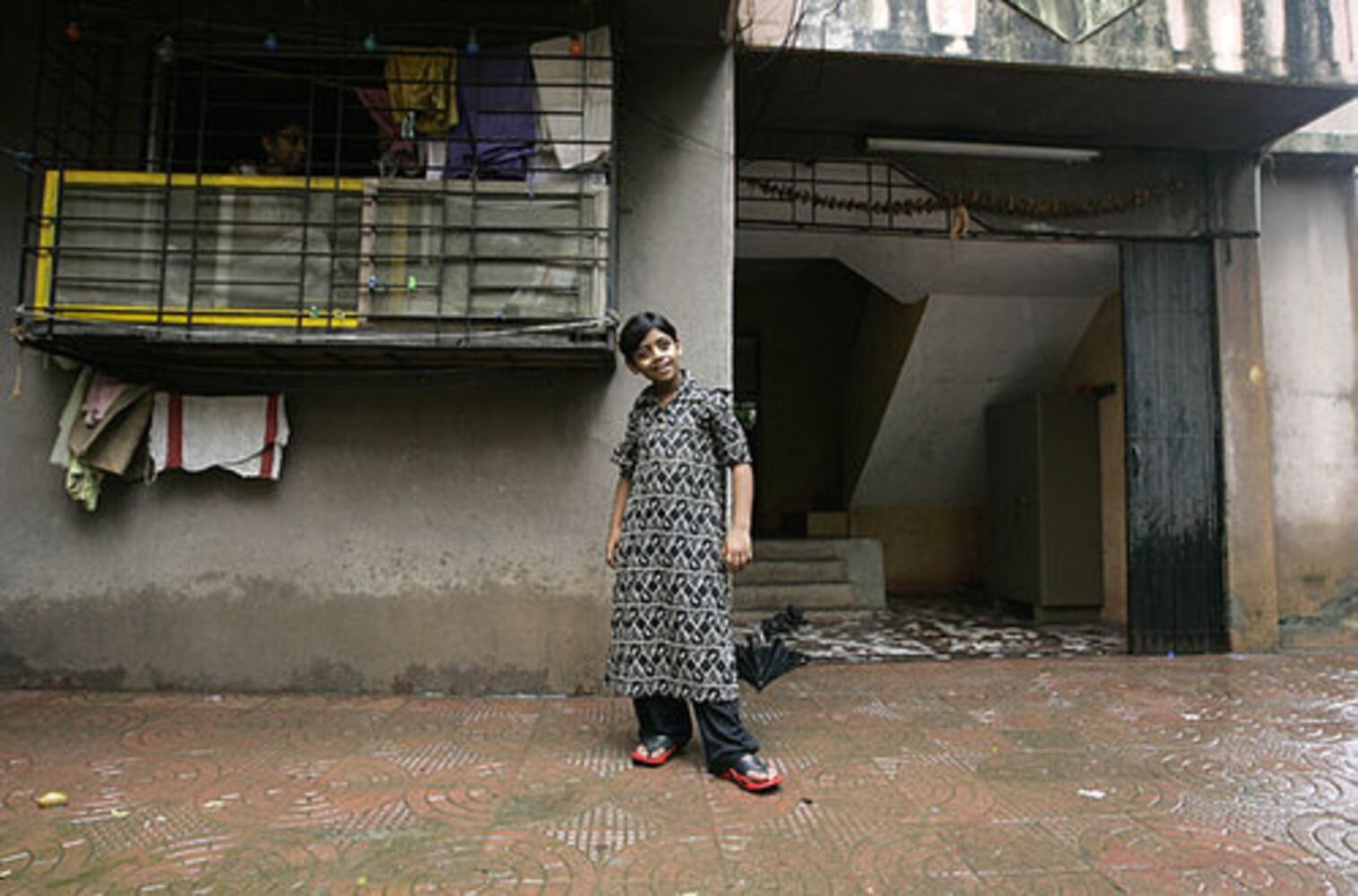Slumdog Millionaire' child star gets new home