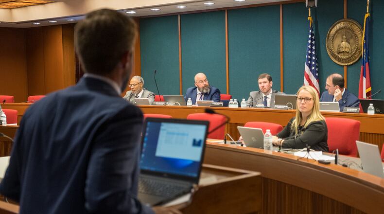 An audit by the state ethics commission of personal financial disclosure filings snagged about two dozen candidates who didn’t file them or complete them on time. (Arvin Temkar / arvin.temkar@ajc.com)