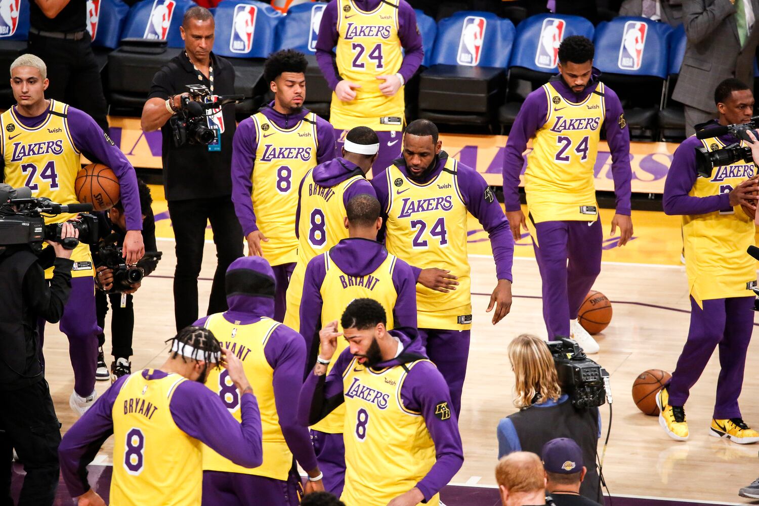 Photos: Lakers honor Kobe Bryant, play first game since his death