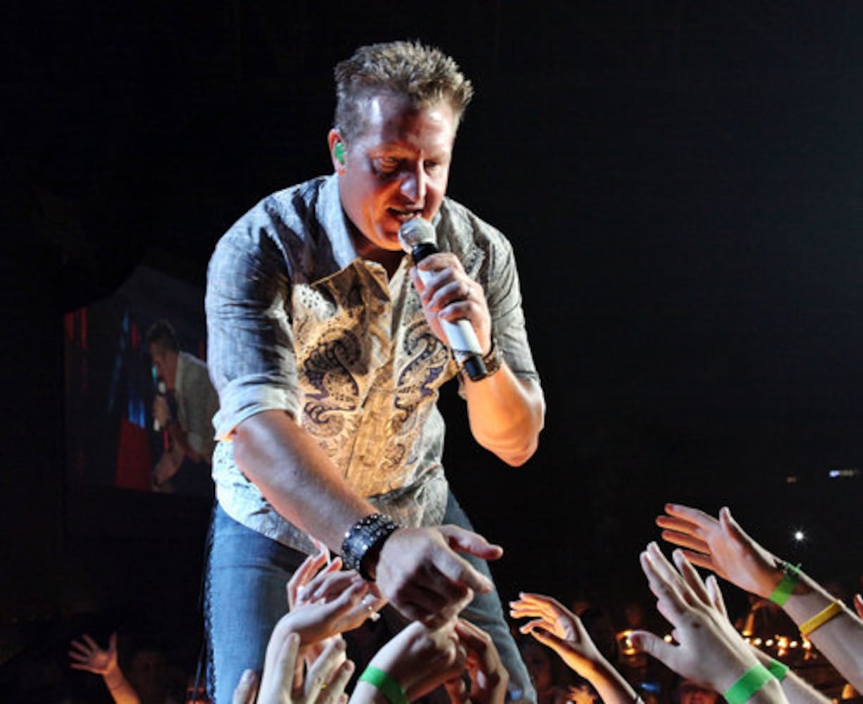 Rascal Flatts performs in Atlanta
