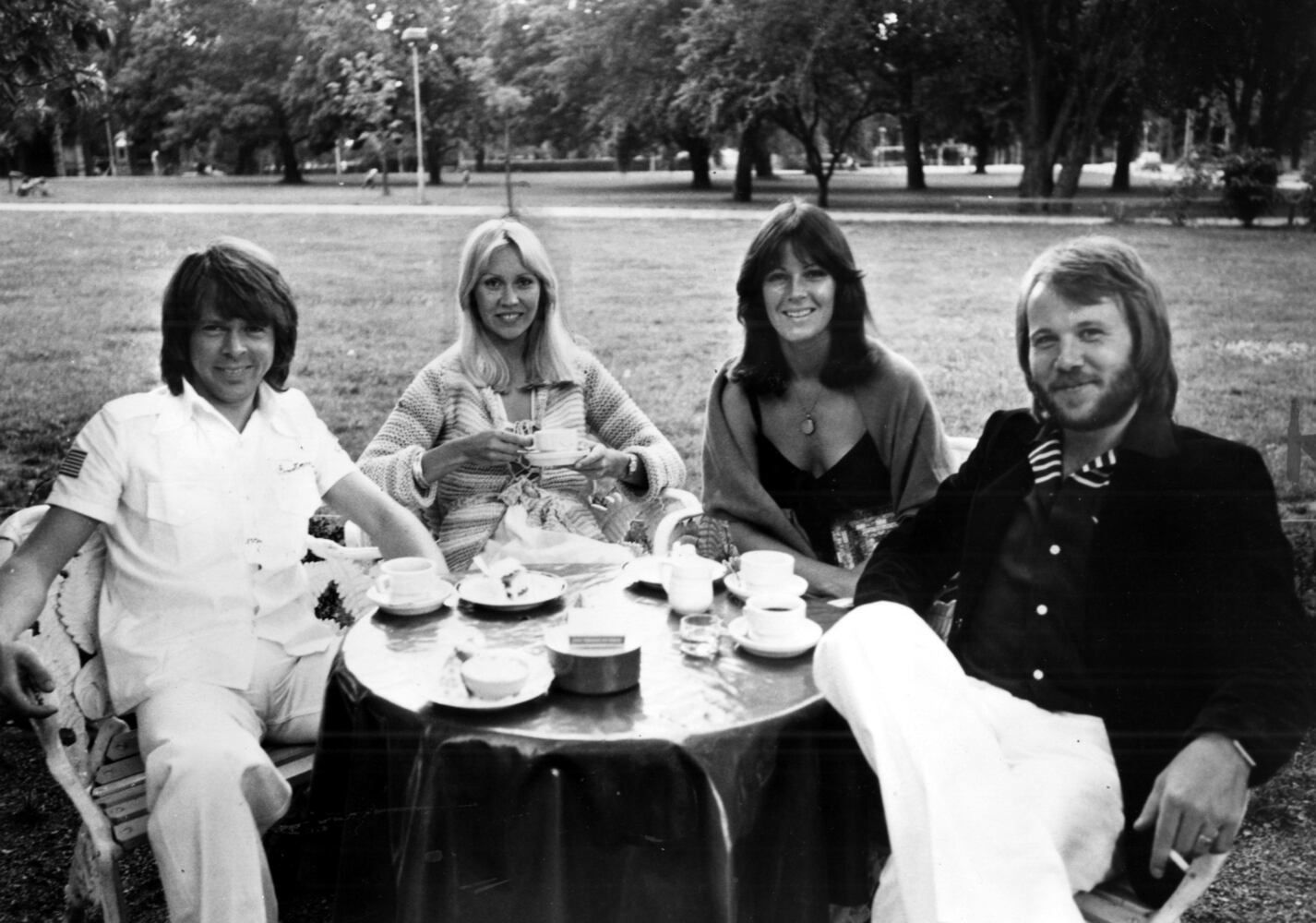 1977