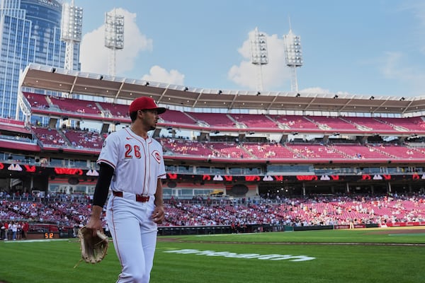 Cincinnati Reds starting pitcher Chase Burns walks onto the field before his debut in a baseball game against the New York Yankees, Tuesday, June 24, 2025, in Cincinnati. (AP Photo/Joshua A. Bickel)