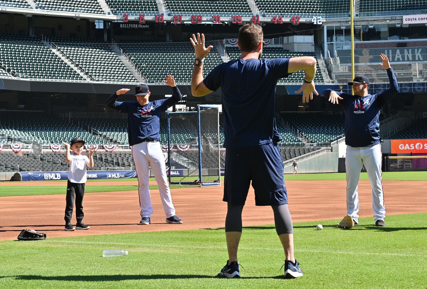 Braves Worksout ahead of NLCS