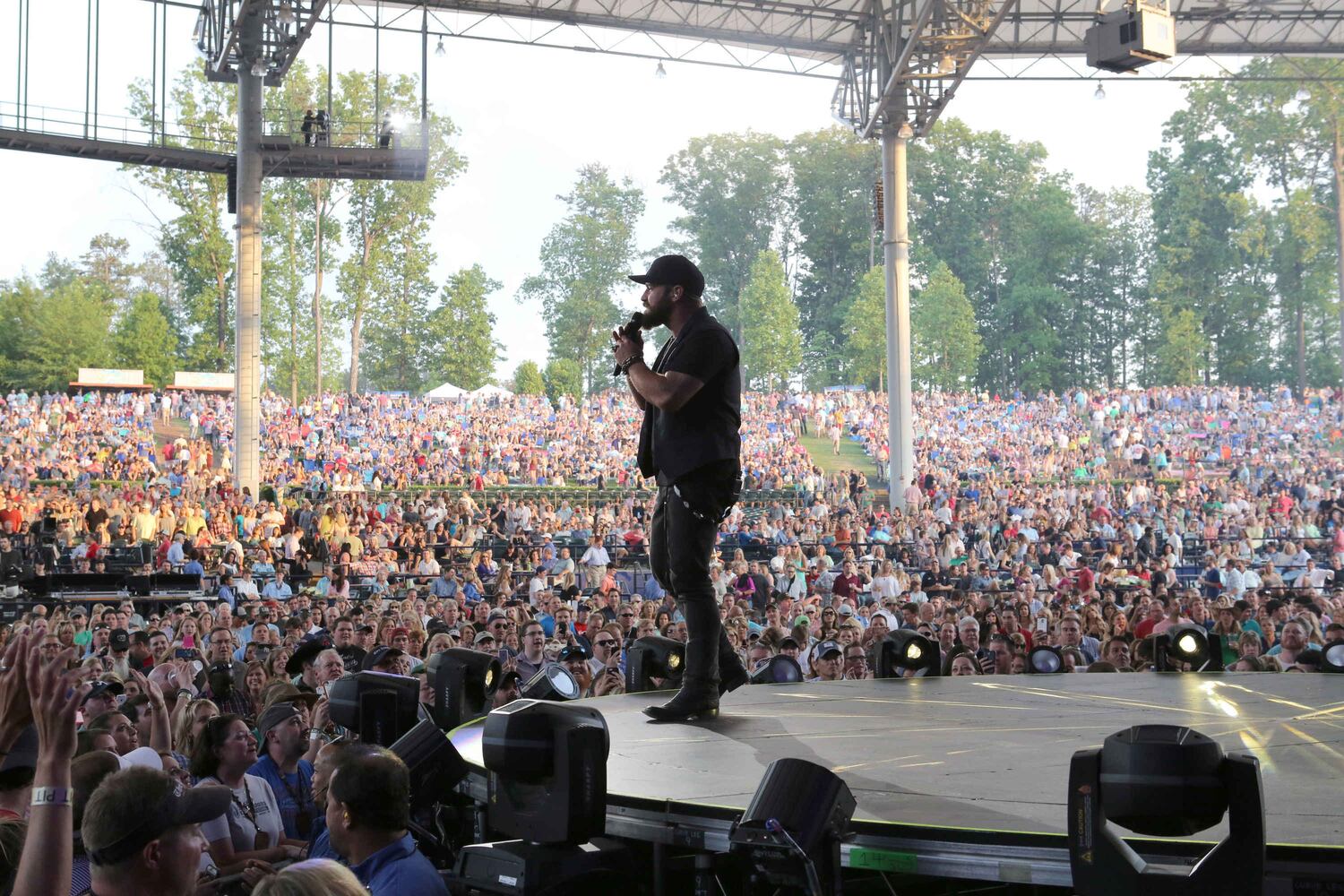 Show 1 of 2 at Verizon Wireless Amphitheatre