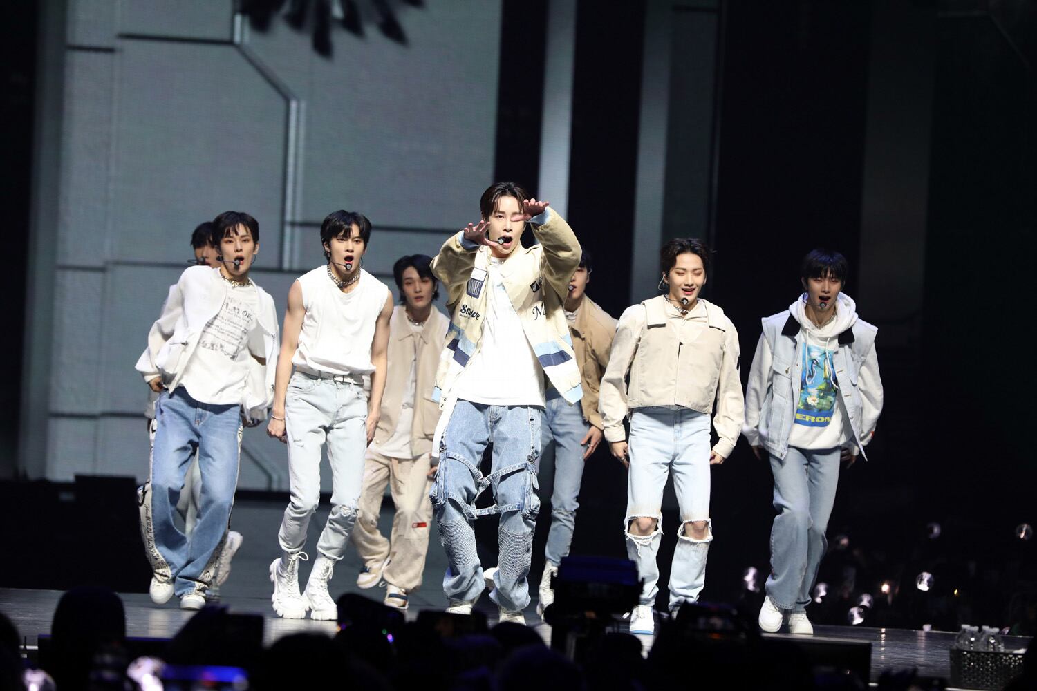 -- KQ FELLAZ
8-member Korean K-pop boy band ATEEZ energized State Farm Arena on Monday, November 21, 2022 on their The Fellowship:Break the Wall Tour. KQ FELLAZ opened the show.
Robb Cohen for the Atlanta Journal-Constitution