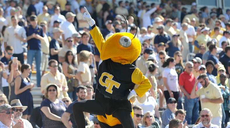 Buzz gestures to the crowd after performing push ups in the first quarter of the Yellow Jackets’ game against the Duke Blue Devils Saturday, October 29, 2016. SPECIAL/Daniel Varnado