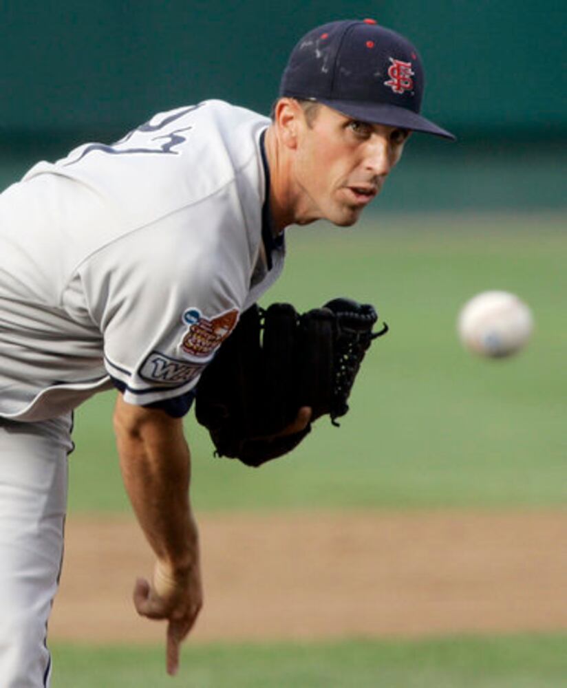 CWS finals, Game 1: Georgia vs. Fresno State