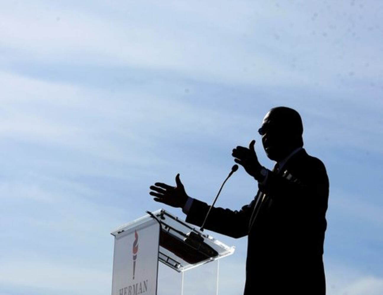 Herman Cain suspends presidential campaign