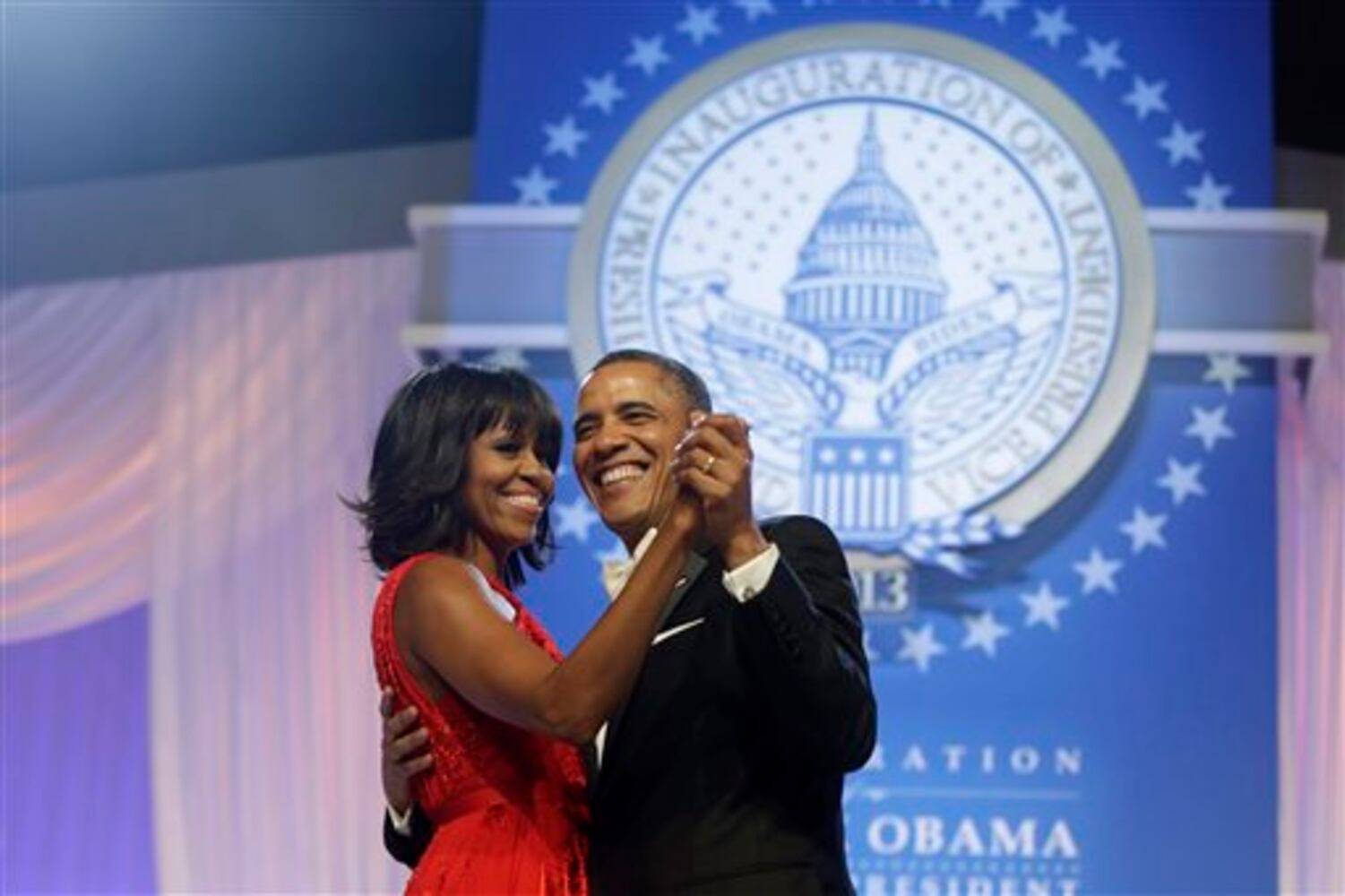 Obama's sparkle at Inaugural balls