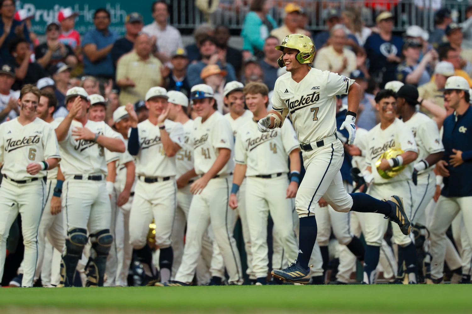 University of Georgia vs Georgia Tech in an NCAA baseball game at Truist Park