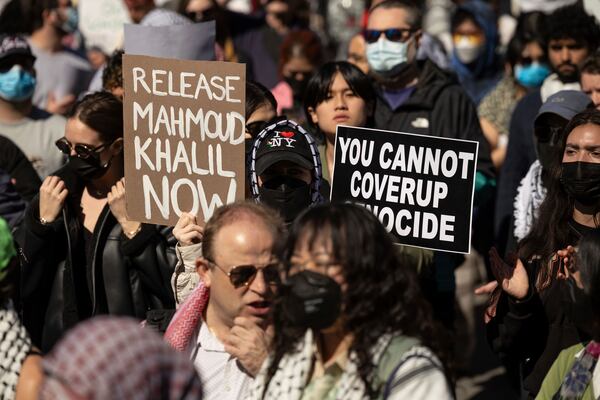 Protesters demonstrate in support of Palestinian activist Mahmoud Khalil at Washington Square Park, Tuesday, March 11, 2025, in New York. (AP Photo/Yuki Iwamura)