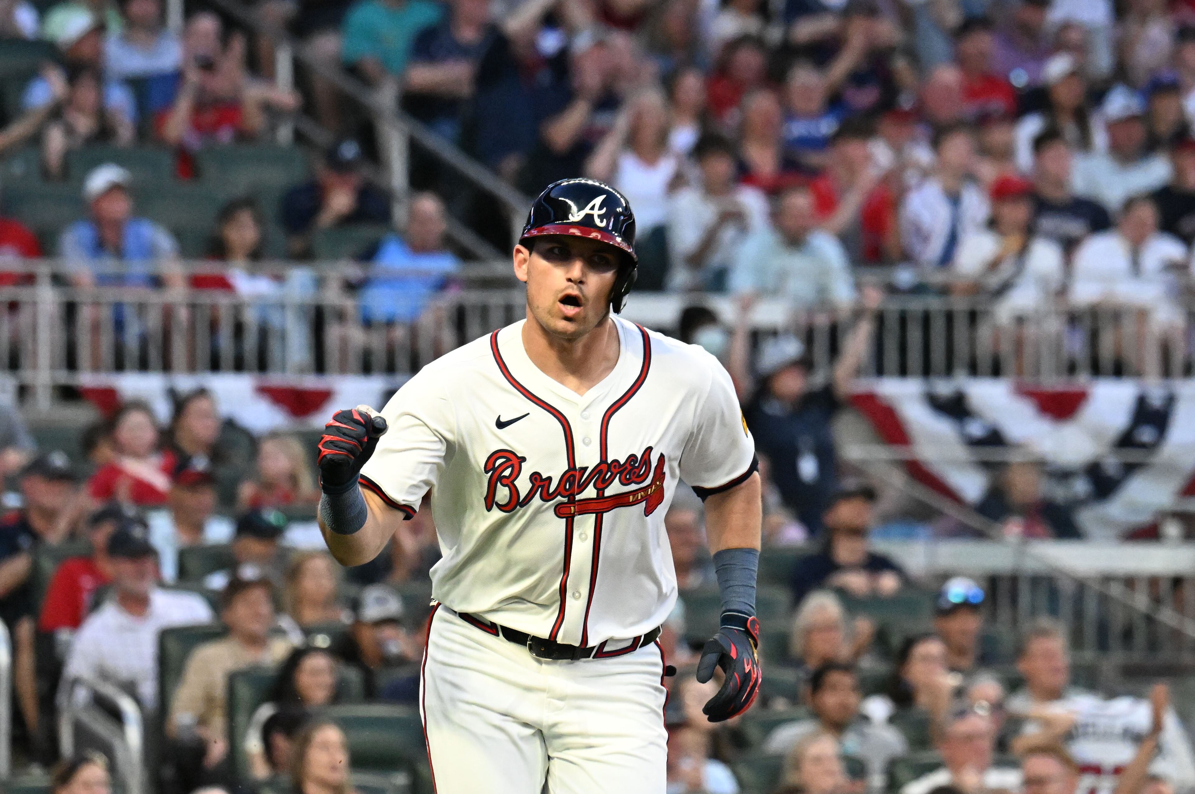 Photos: Braves home opener