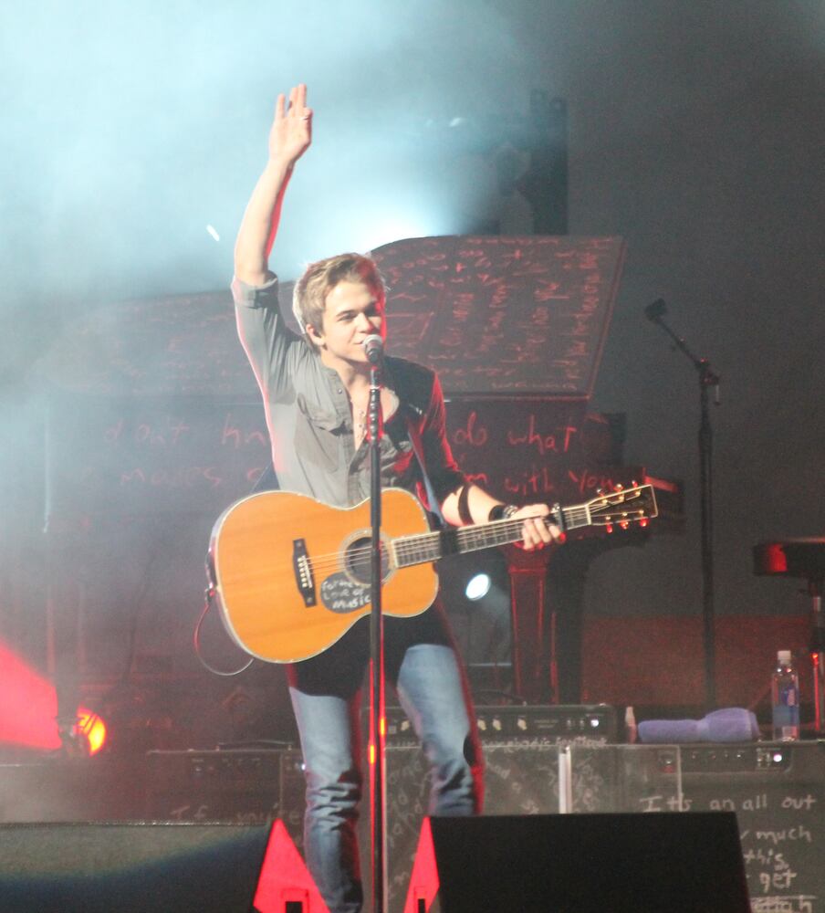 Carrie Underwood and Hunter Hayes