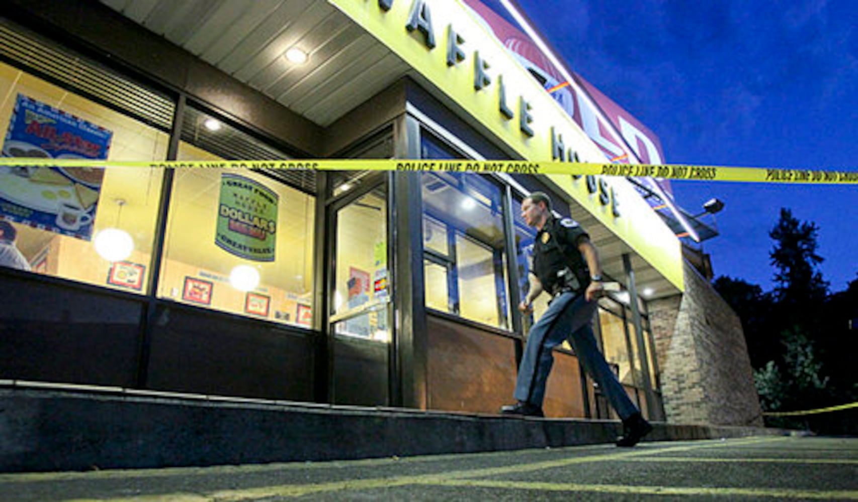 Waffle House robbery