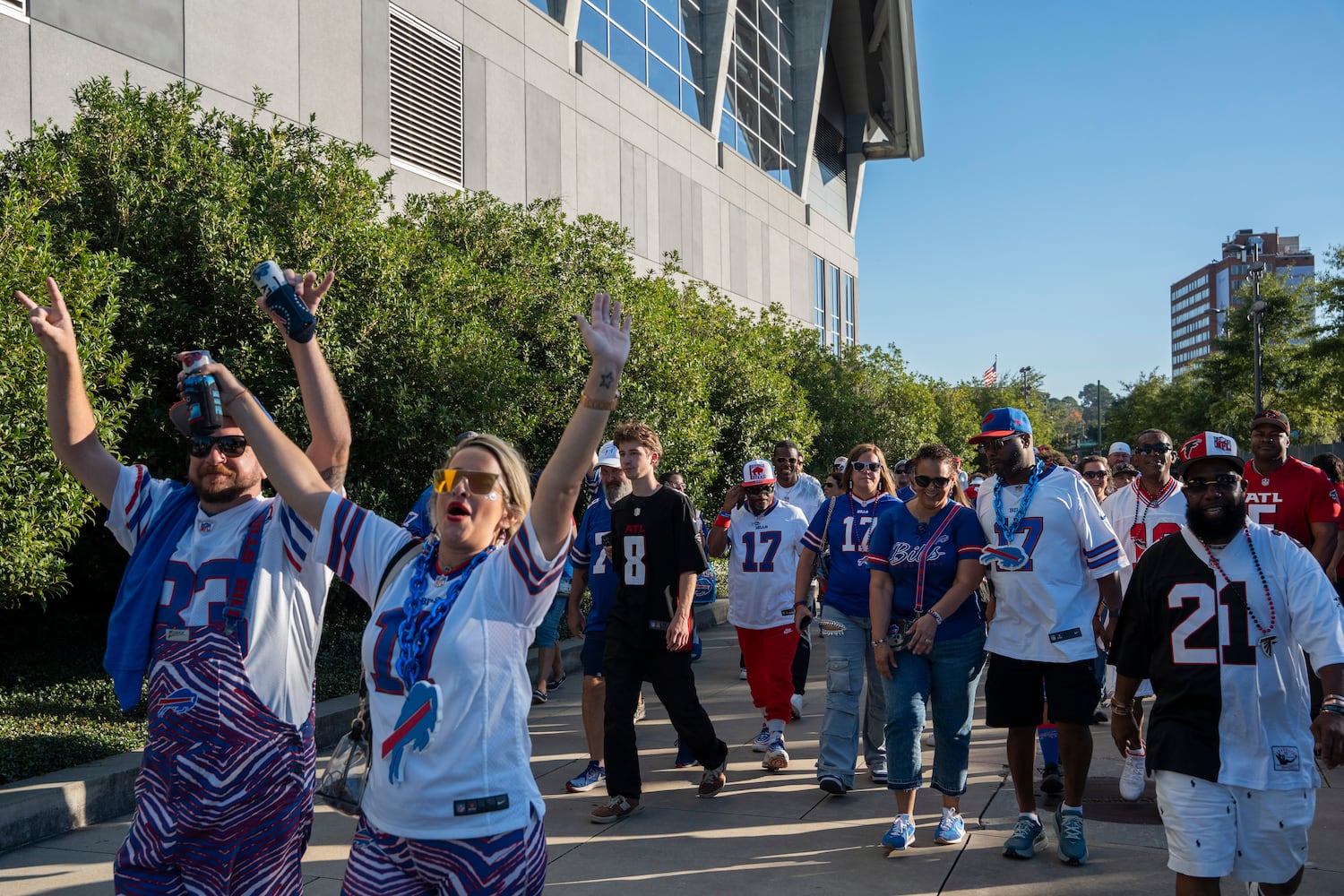 Photos of Bills fans tailgating before Falcons game 10/13/25