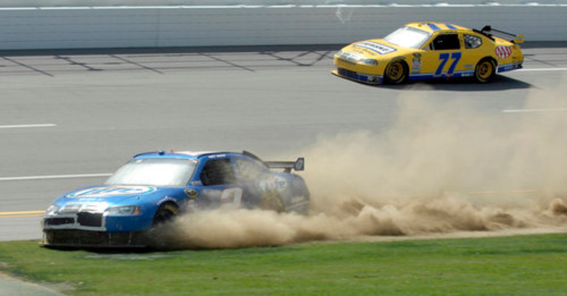 NASCAR: Wreck-filled race at Talladega