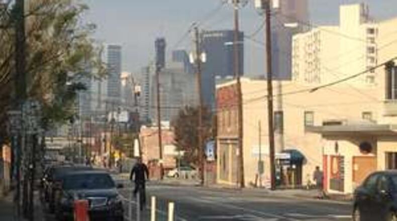 Poor air quality in metro Atlanta peaked Monday night amid weeks of drought and wildfires in Georgia.