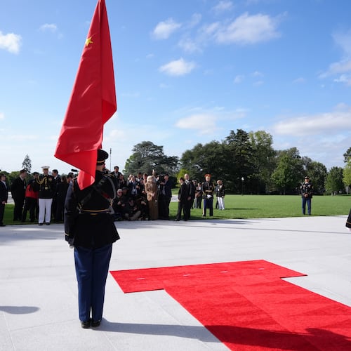 Members of the military take their places before President Donald Trump and first lady Melania Trump greet China's President Xi Jinping and his wife Peng Liyuan on the South Portico of the White House, Thursday, Sept. 24, 2026, in Washington.(AP Photo/Jacquelyn Martin)