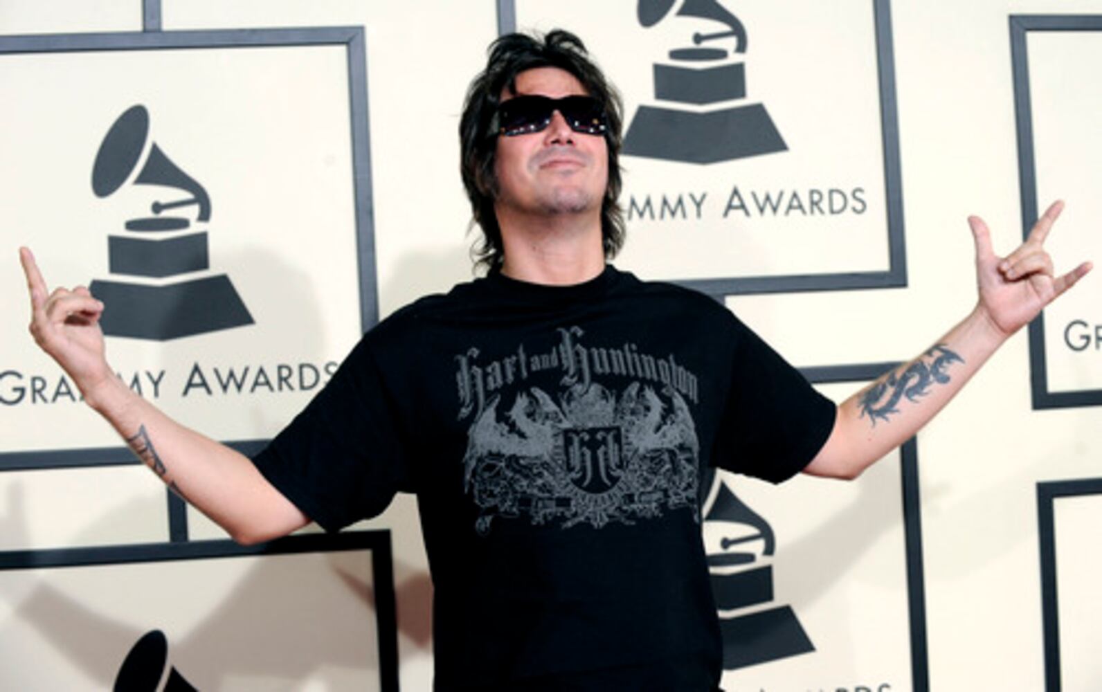 Music stars begin arriving at Grammy Awards