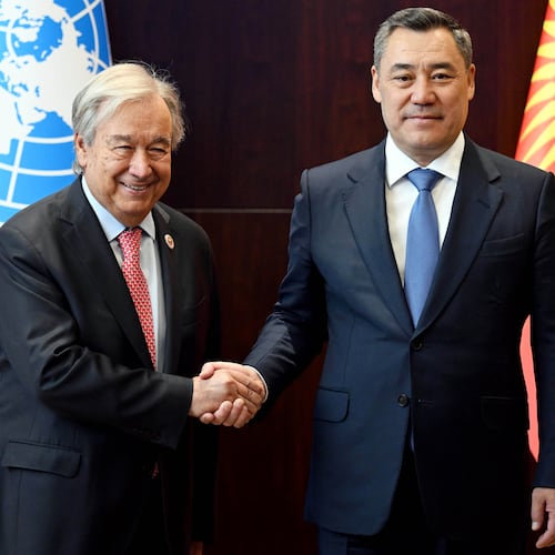 In this photo provided by Kyrgyzstan's Presidential Press Office, United Nations Secretary-General Antonio Guterres, left, and Kyrgyz President Sadyr Zhaparov shake hands during their meeting on the sidelines of the Shanghai Cooperation Organization (SCO) Summit in Bishkek, Kyrgyzstan, Monday, Aug. 31, 2026. (Sultan Dosaliev/Kyrgyzstan's Presidential Press Office via AP)