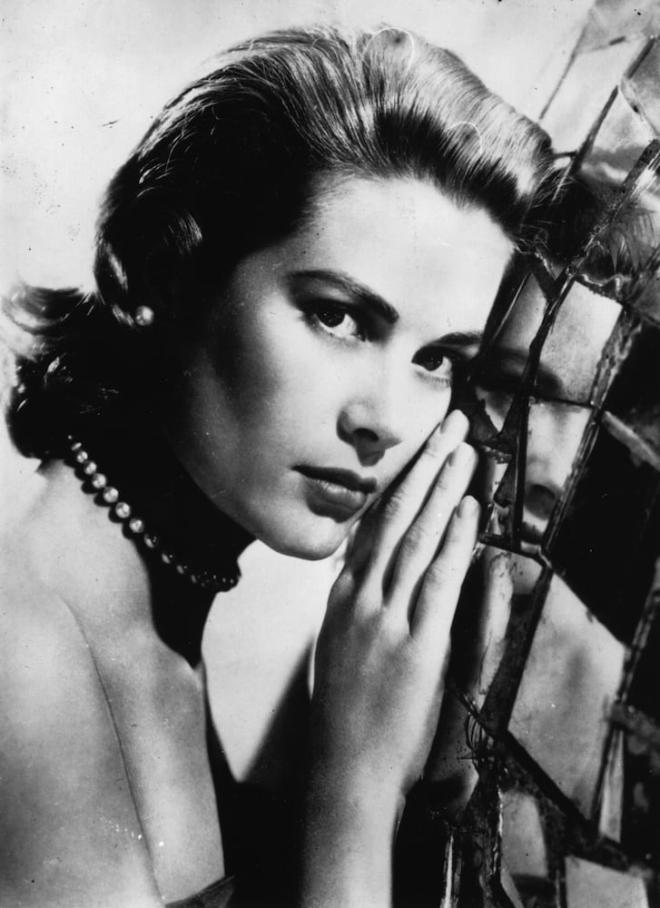 WOMEN: 50. Grace Kelly