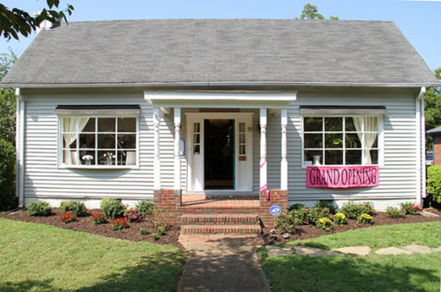 Tameka Raymond opens boutique in Roswell