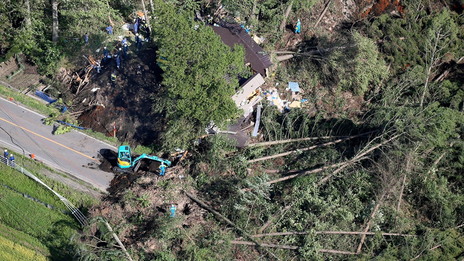 Photos: Powerful quake triggers dozens of landslides in Japan
