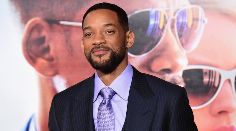 Will Smith has joined the "In My Feelings" competition with an incredible dance off on top of a bridge in Budapest.