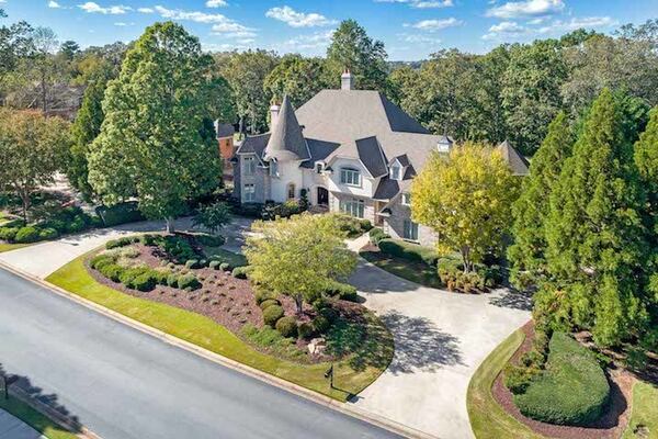Photo courtesy Irwin Realty & Co.