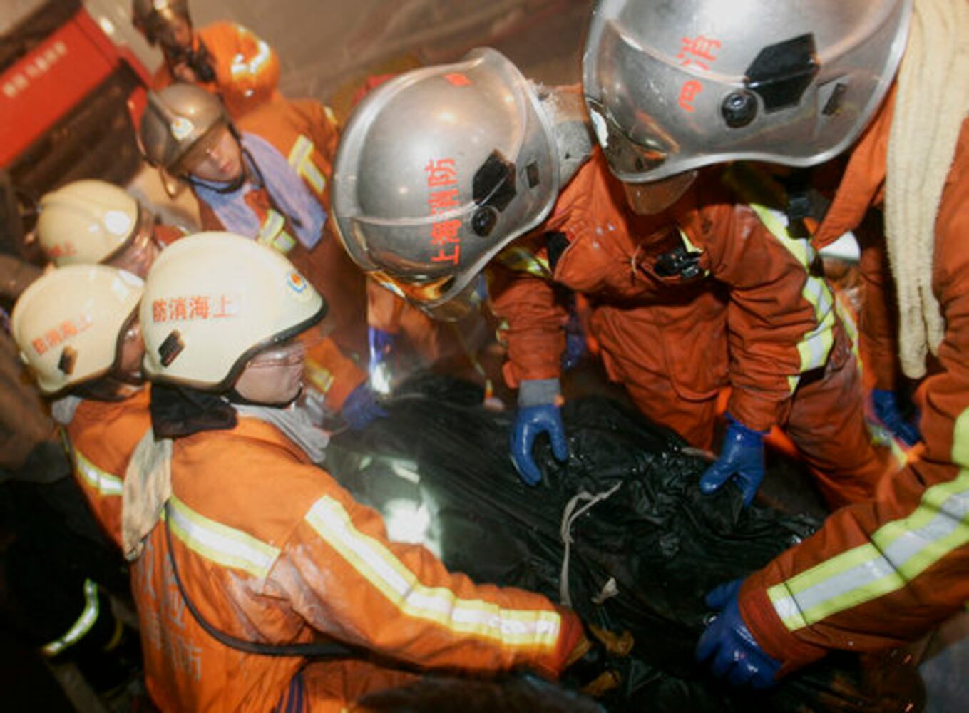 Shanghai high-rise fire kills 42