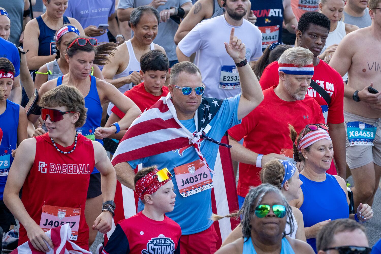 peachtree road race photos