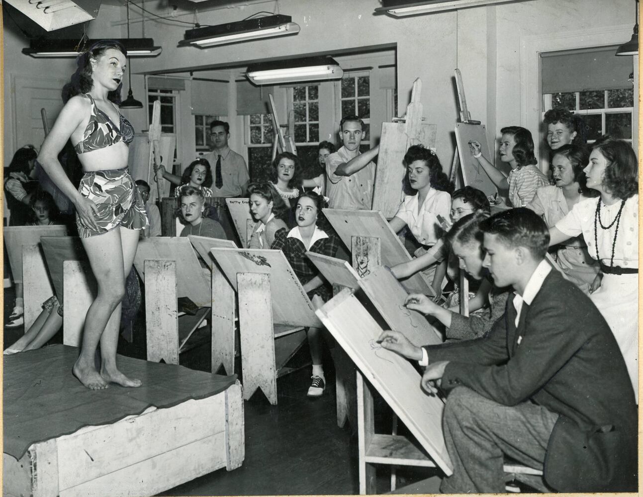 Drawing class at the High Museum School of Art, 1941