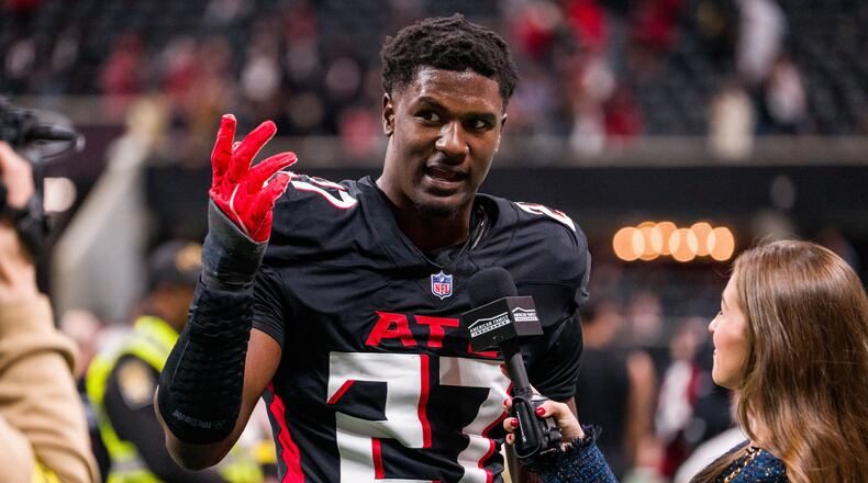 FILE - Atlanta Falcons linebacker James Pearce Jr. (27) is interviewed after an NFL football game against the New Orleans Saints, Jan. 4, 2026, in Atlanta. (AP Photo/Danny Karnik, File)
