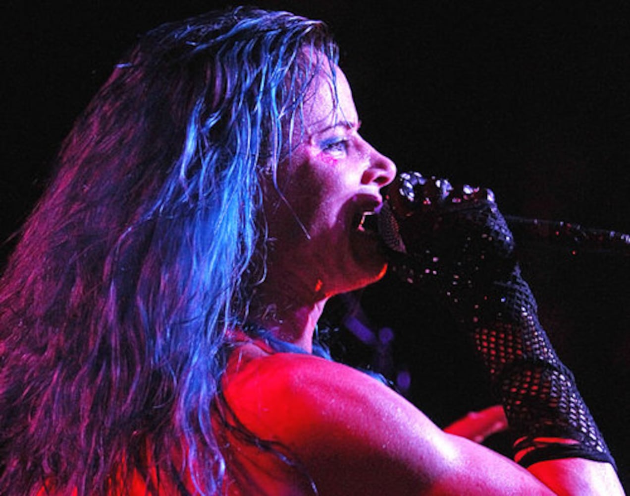 Juliette Lewis at Smith's Olde Bar