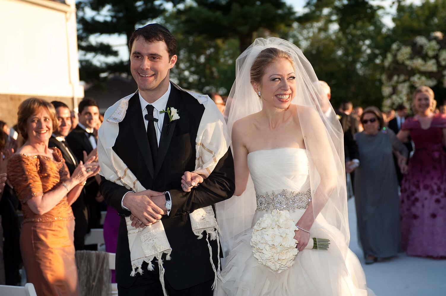 Chelsea Clinton weds Marc Mezvinsky
